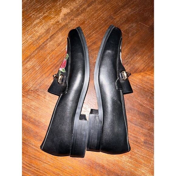 Hot Topic CottageCore Goth Rose & Skull Horse Bit Black Heeled Wednesday Loafers - Picture 4 of 10